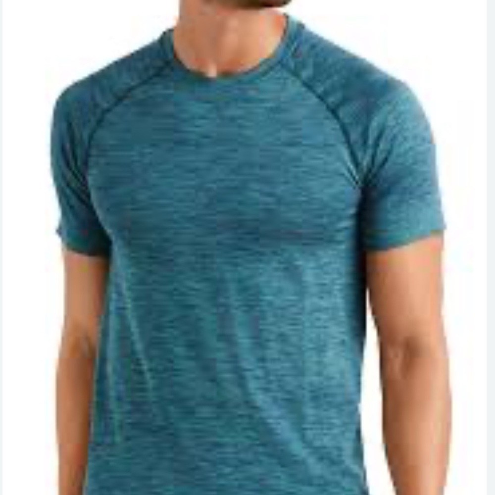 Lululemon blue T-shirt